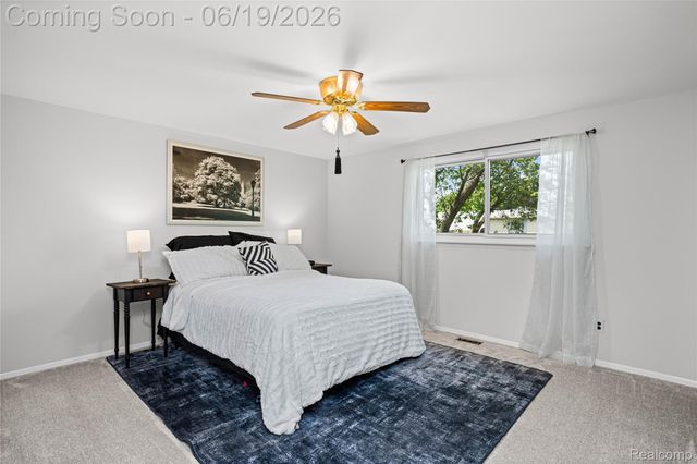 3433 Dobbin Drive, Sterling Heights, MI 48310