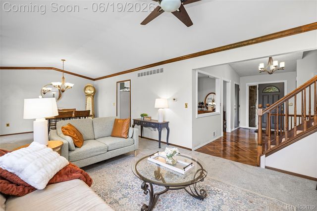 3433 Dobbin Drive, Sterling Heights, MI 48310