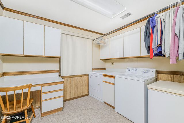 31 Devonshire Drive, Morganville, NJ 07751