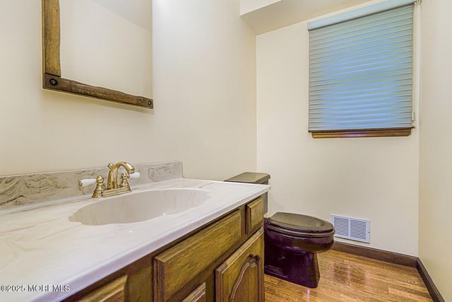 31 Devonshire Drive, Morganville, NJ 07751