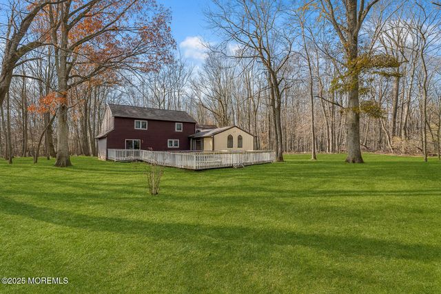 31 Devonshire Drive, Morganville, NJ 07751