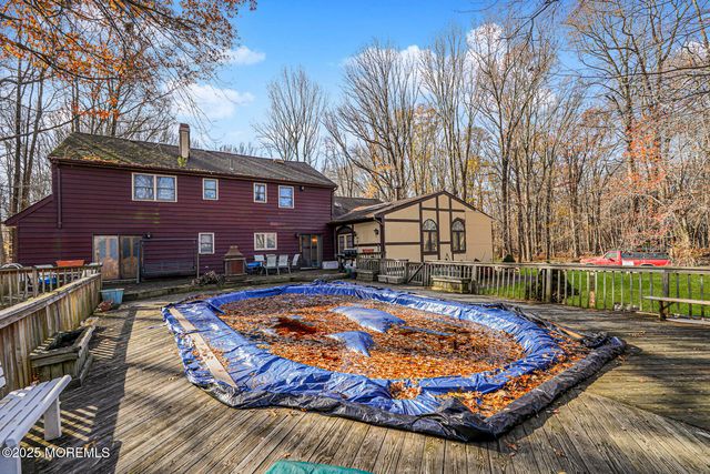 31 Devonshire Drive, Morganville, NJ 07751