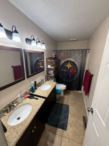 380 N Pleasant Hill Boulevard, Pleasant Hill, IA 50327