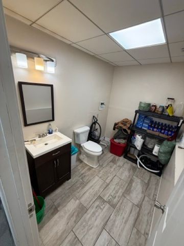 380 N Pleasant Hill Boulevard, Pleasant Hill, IA 50327