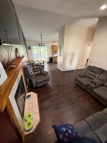 380 N Pleasant Hill Boulevard, Pleasant Hill, IA 50327