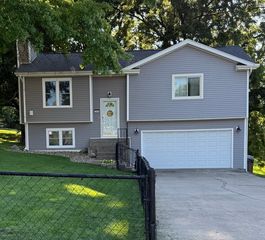 380 N Pleasant Hill Boulevard, Pleasant Hill, IA 50327