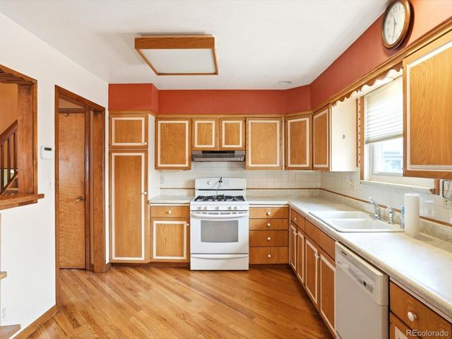 344 Gray St, Lakewood, CO 80226