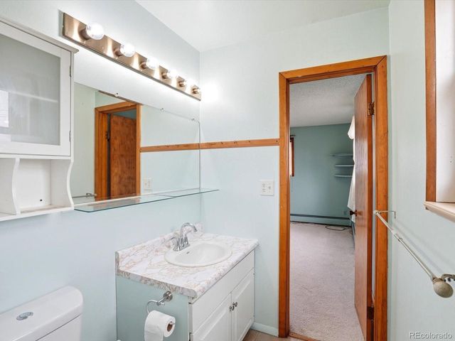 344 Gray St, Lakewood, CO 80226