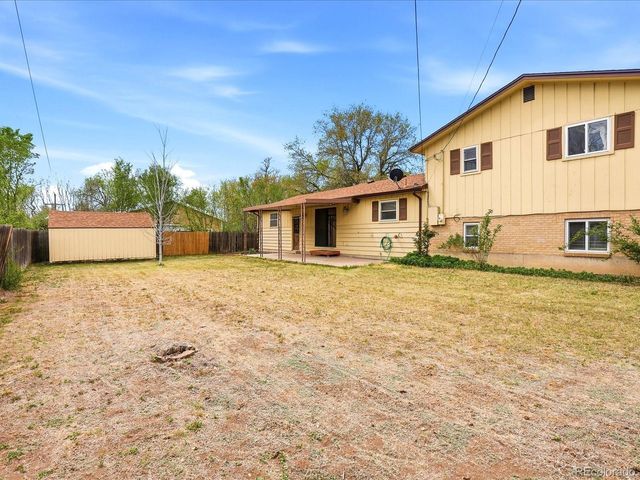 344 Gray St, Lakewood, CO 80226