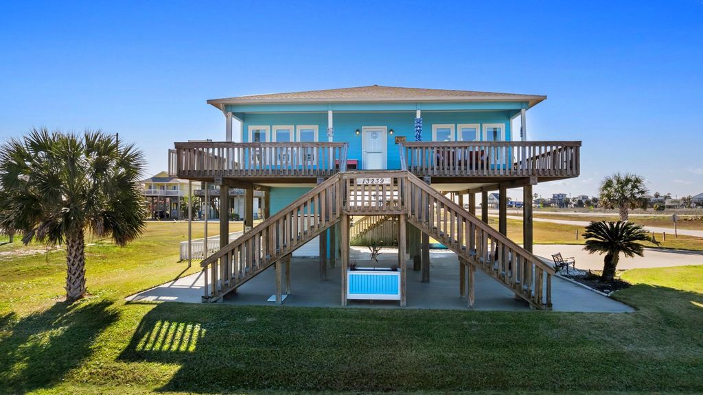 13239 Gulf Beach Drive, Freeport, TX 77541