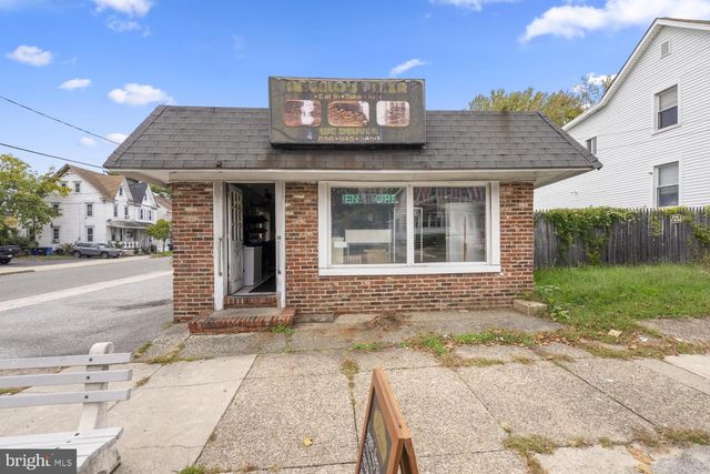 631 N BROAD ST, Woodbury, NJ 08096