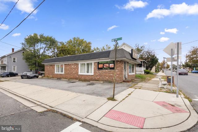 631 N BROAD ST, Woodbury, NJ 08096