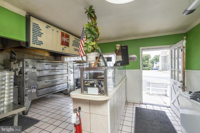 631 N BROAD ST, Woodbury, NJ 08096