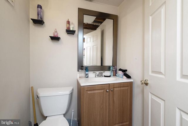 631 N BROAD ST, Woodbury, NJ 08096