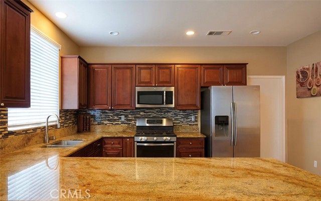 13674 Buena Vista, Hesperia, CA 92344