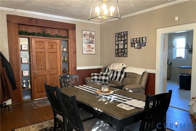 1825 Needham Dr, Victoria, VA 23974