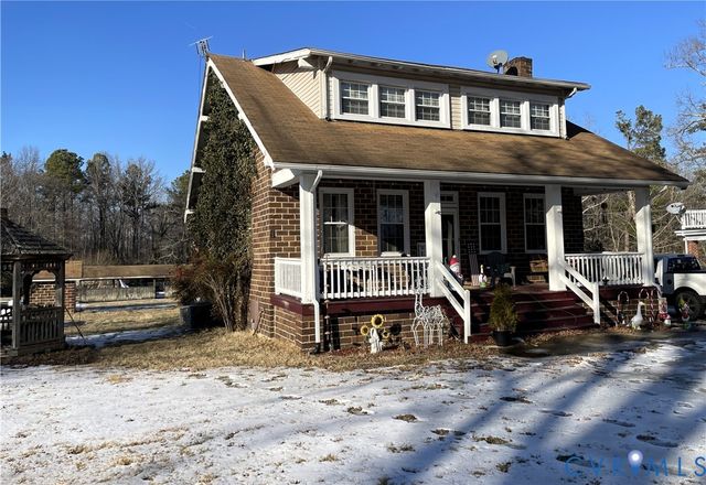 1825 Needham Dr, Victoria, VA 23974