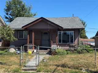 340 17th Avenue, Longview, WA 98632