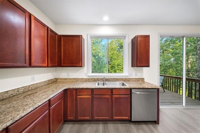 6018 Oakdale SE Road, Mableton, GA 30126