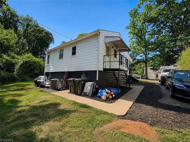 158 Wisconsin Avenue, Elkin, NC 28621
