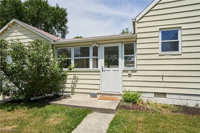 4340 W 189th Street, Cleveland, OH 44135