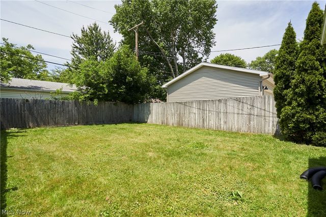 4340 W 189th Street, Cleveland, OH 44135