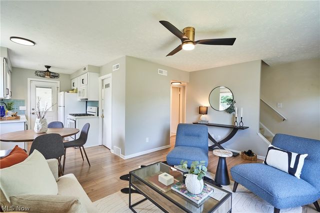 4340 W 189th Street, Cleveland, OH 44135