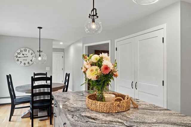 207 French Farm Rd, North Andover, MA 01845