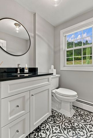 207 French Farm Rd, North Andover, MA 01845