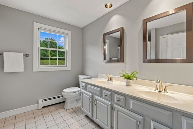 207 French Farm Rd, North Andover, MA 01845