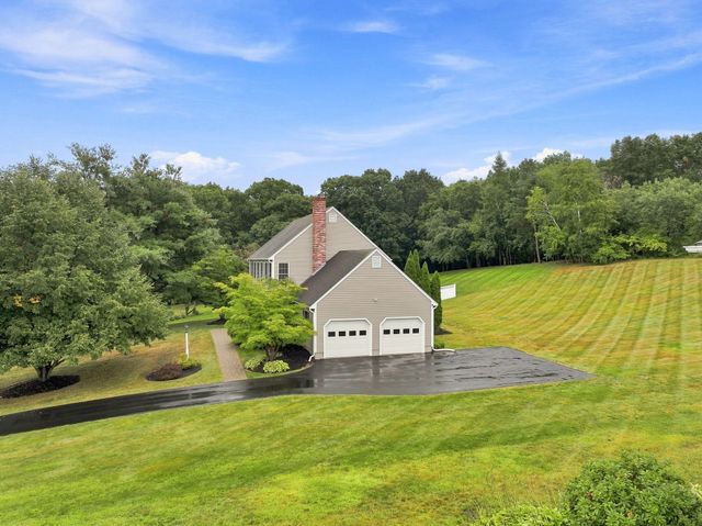 207 French Farm Rd, North Andover, MA 01845