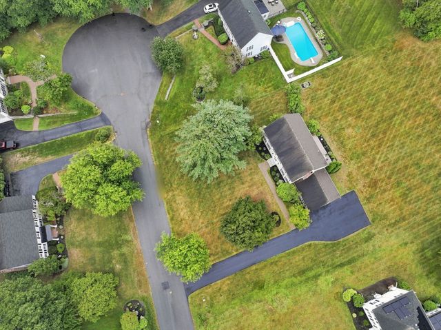 207 French Farm Rd, North Andover, MA 01845