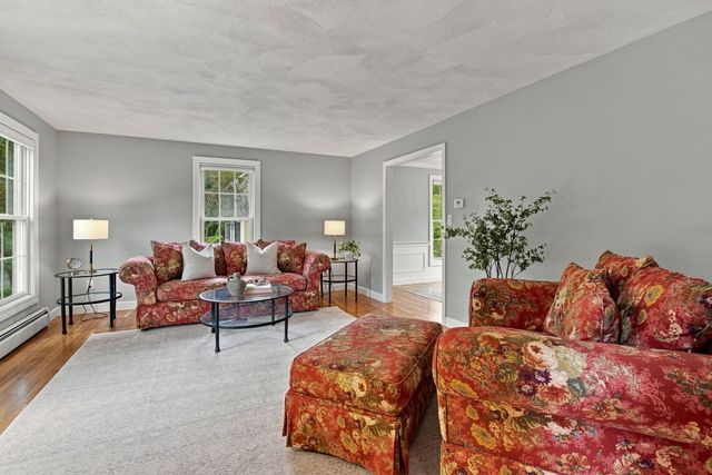 207 French Farm Rd, North Andover, MA 01845