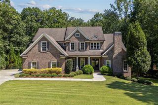 416 St Ives Walk, Monroe, GA 30655
