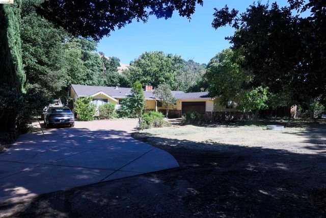 5039 Alhambra Valley Rd, Martinez, CA 94553