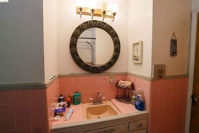 5039 Alhambra Valley Rd, Martinez, CA 94553
