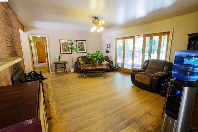 5039 Alhambra Valley Rd, Martinez, CA 94553