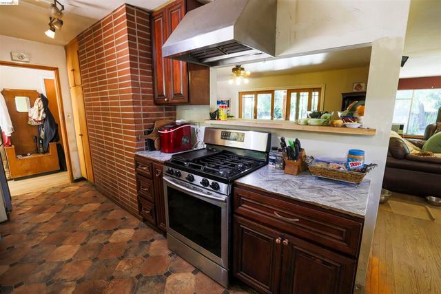 5039 Alhambra Valley Rd, Martinez, CA 94553