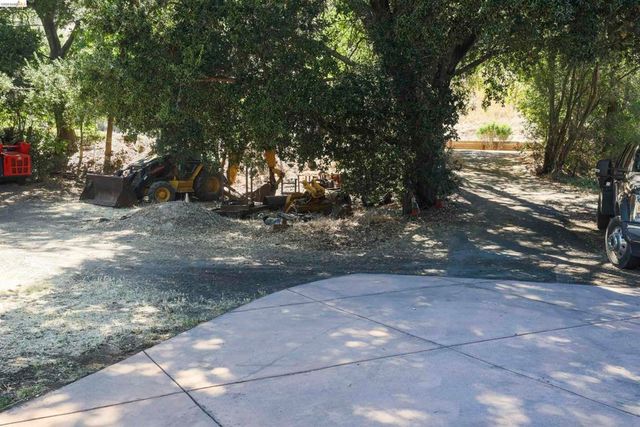 5039 Alhambra Valley Rd, Martinez, CA 94553