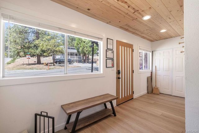 615 Chipmunk Lane, Big Bear, CA 92315