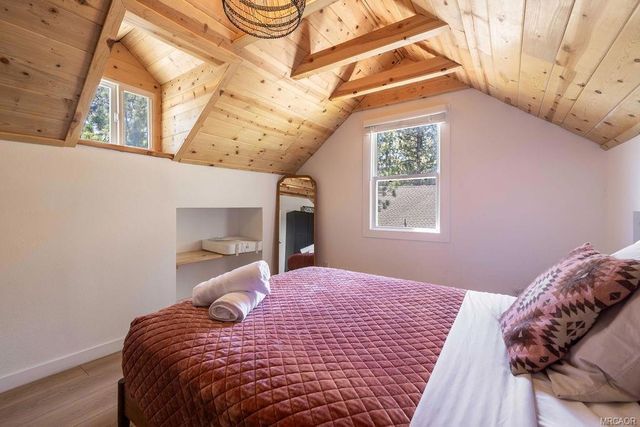 615 Chipmunk Lane, Big Bear, CA 92315