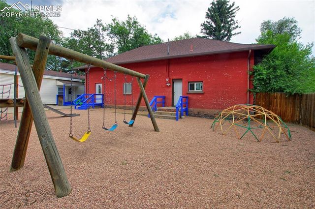 1015 W Cheyenne Road, Colorado Springs, CO 80906