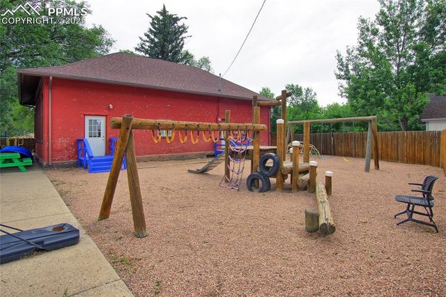 1015 W Cheyenne Road, Colorado Springs, CO 80906