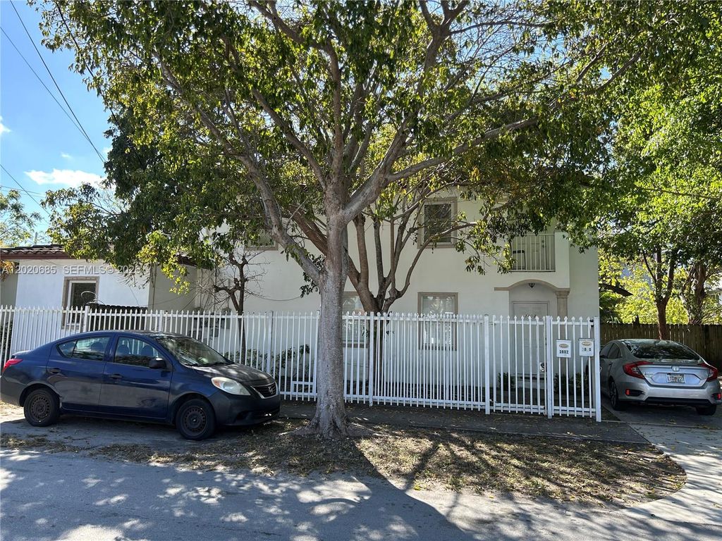 3810 SW 29th St 3810, Miami, FL 33134