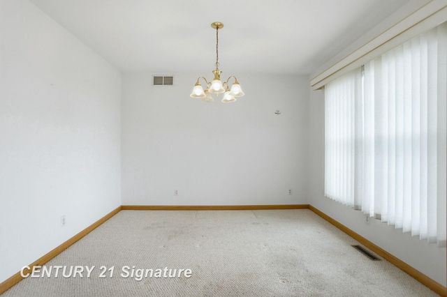 1215 Kennely Road, Saginaw, MI 48609