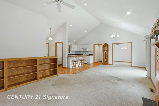 1215 Kennely Road, Saginaw, MI 48609