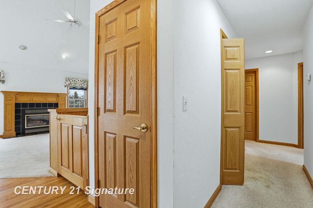 1215 Kennely Road, Saginaw, MI 48609