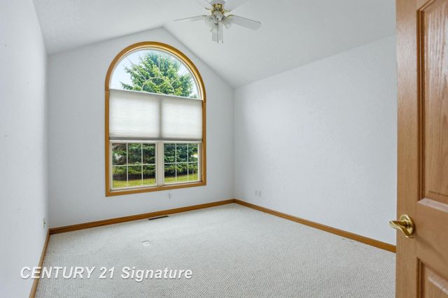 1215 Kennely Road, Saginaw, MI 48609