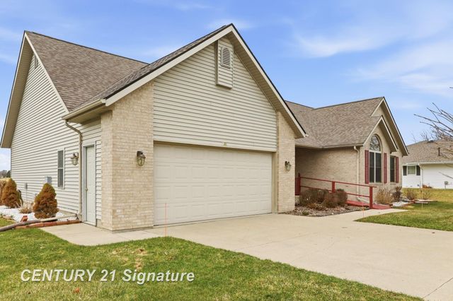 1215 Kennely Road, Saginaw, MI 48609
