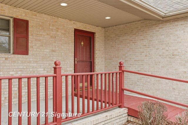 1215 Kennely Road, Saginaw, MI 48609